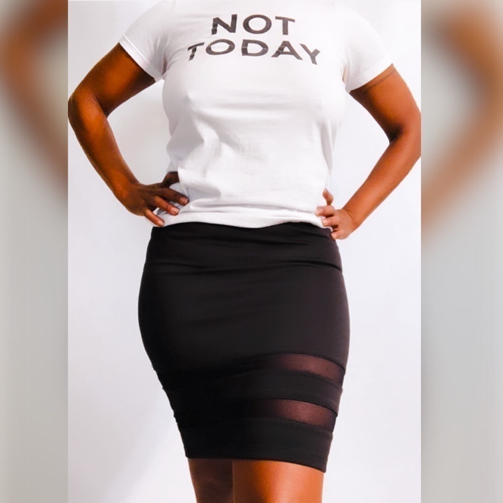H&M BLACK MINI SKIRT